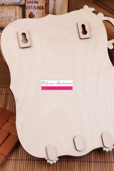 Ключница деревянная "С ключом" №ФС-ДК-02 (24/108)